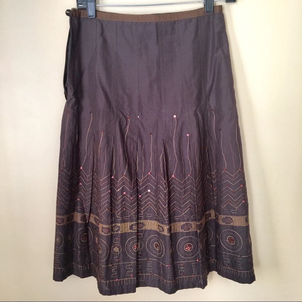 Jake’s Embroidered sequin skirt